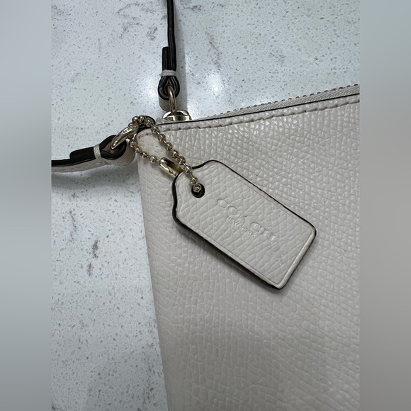 COACH Zippered Weistlet - Picture 2 of 7